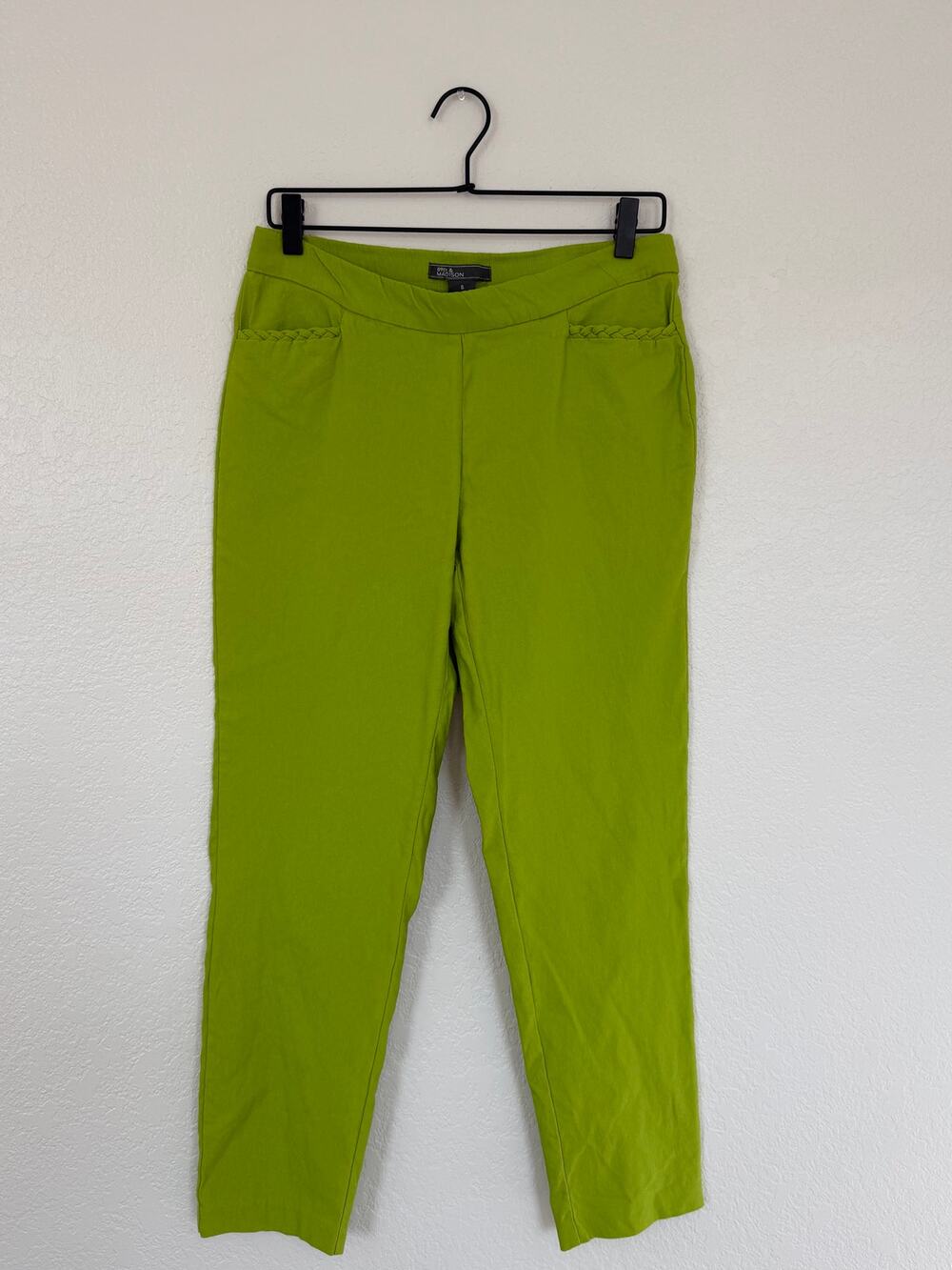 89th & Madison Lime Green Stretch Capri Pants – Size Small